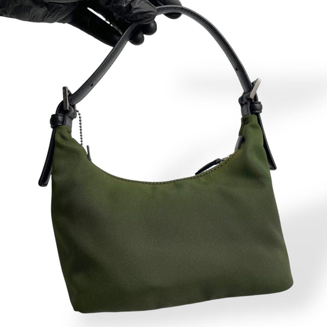 宅配便配送 コーチ COACH 美品 アクセサリーポーチ ワン 緑 グリーン バッグ
