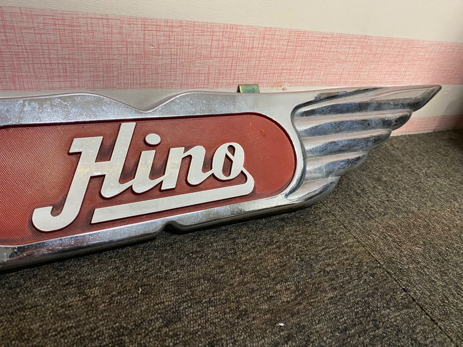 K Hino 日野 純正 ウイングマーク パーツ エンブレム - メルカリ