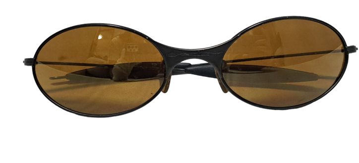 【美品】Oakley 90s e-wire サングラス ゴールド ブラウンレンズ Oakley 90s e-wire サングラス ゴールド ブラウンレンズ - メルカリ