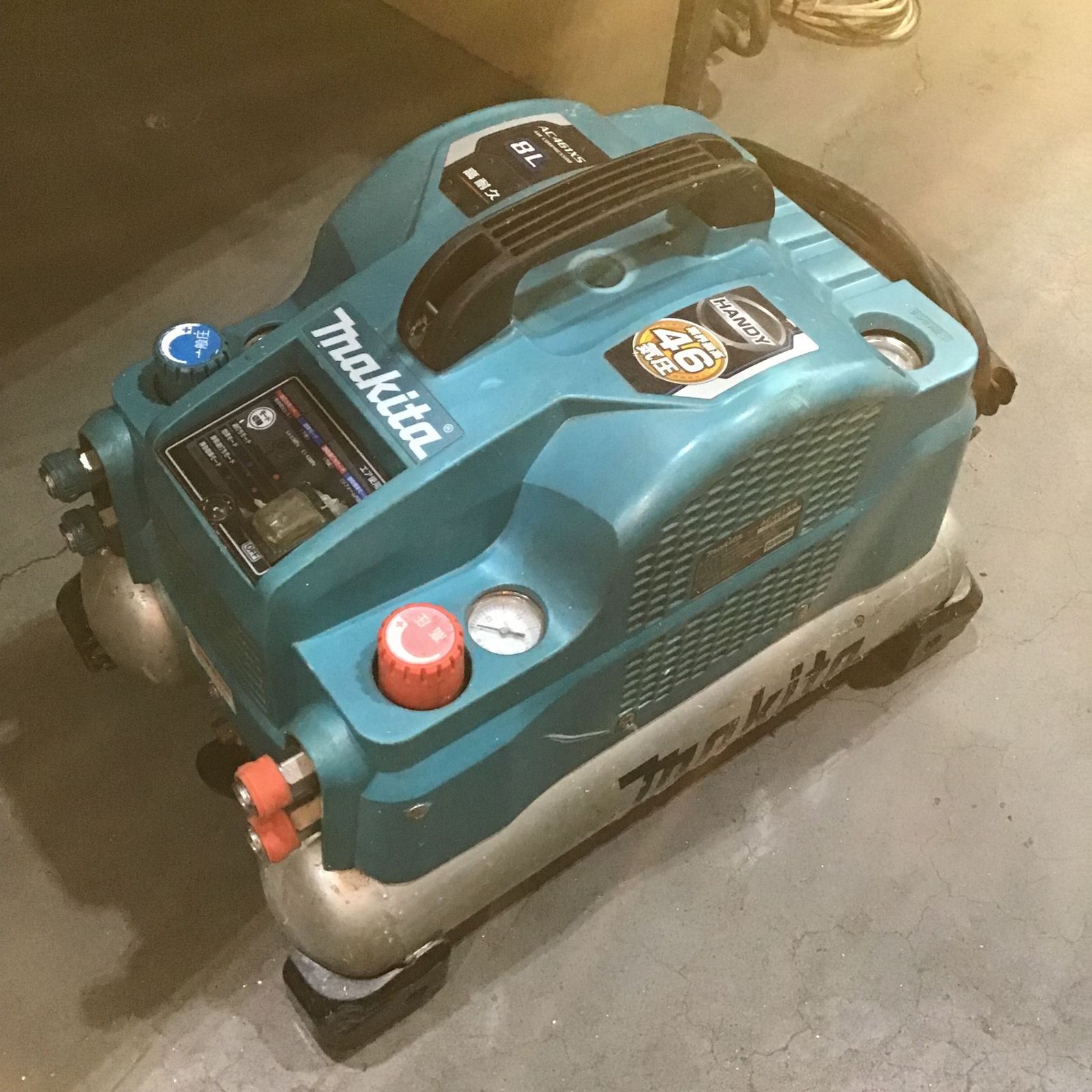 ☆マキタ(makita) エアコンプレッサー AC461XS【川口店】 - メルカリ ☆マキタ(makita) エアコンプレッサー AC461XS【川口店】 - メルカリ