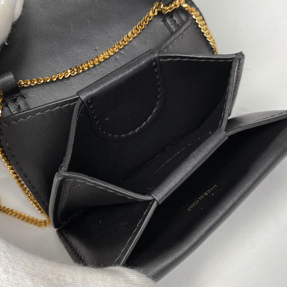 黒 レザー ジッパー付きカードケース Burberry バーバリー BURBERRY  