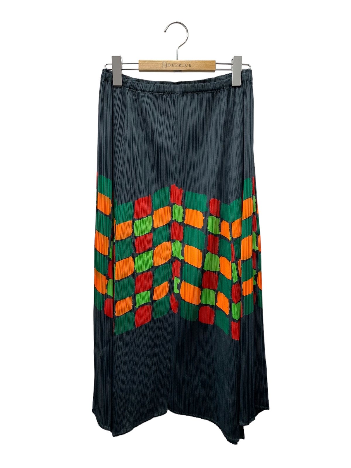 イッセイミヤケ　スカート プリーツプリーズイッセイミヤケ PP23-JG763 スカート 5 グリーン