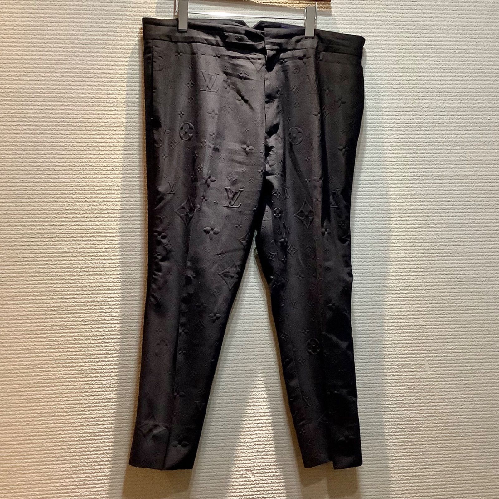 ルイヴィトン LOUISVUITTON 22年 モノグラム総柄 スラックス