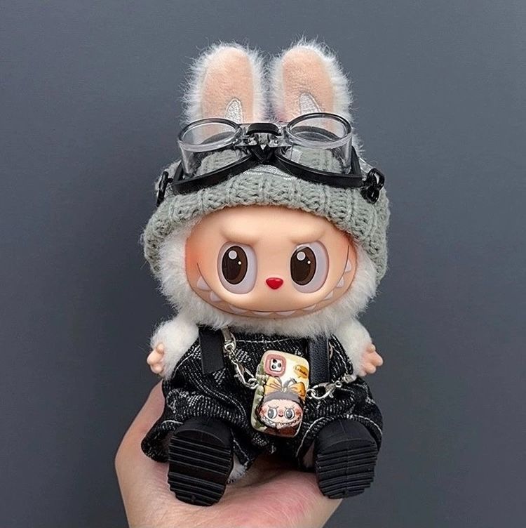 【4着セット】LABUBU ラブブ 着ぐるみ服 ぬい服 着せ替え服 新品3点セット labubuラブブ ぬいぐるみ服17cmドレス着せ替え