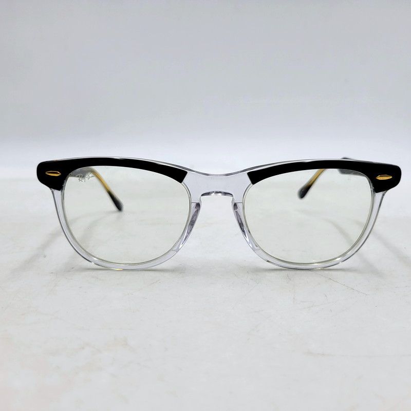 Ray-Ban