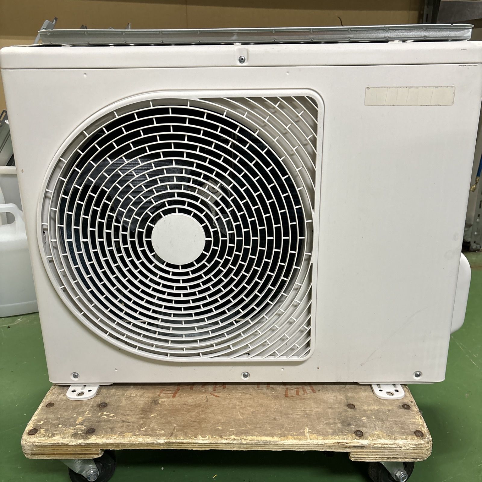 2018年製 TOSHIBA 6畳用 2.2Kw?