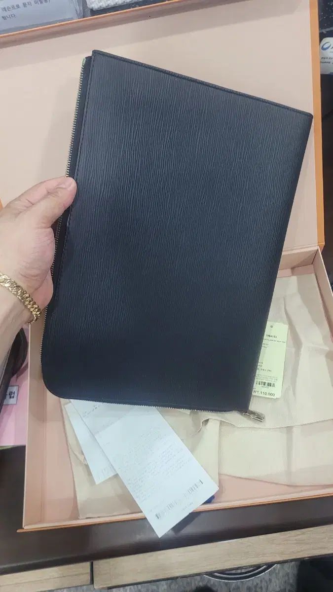 ルイ・ヴィトン ポシェット・トワレット 26 Louis Vuitton(ルイヴィトン) ポシェット トワレット 26 ほぼ