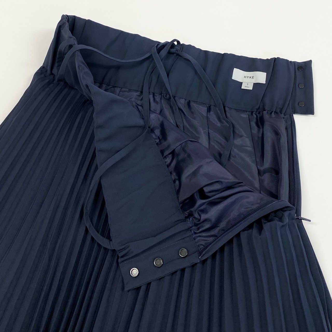 20j6 HYKE ハイク TAFFETA PLEATED MAXI DRESS プリーツ キャミ