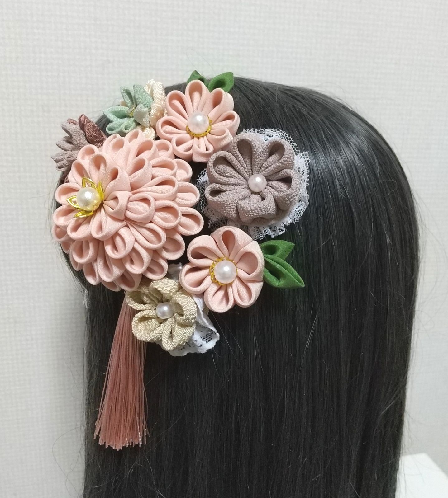 髪飾り 髪飾りくすみピンク 成人式 卒業式 七五三 つまみ細工 振袖 正絹生地