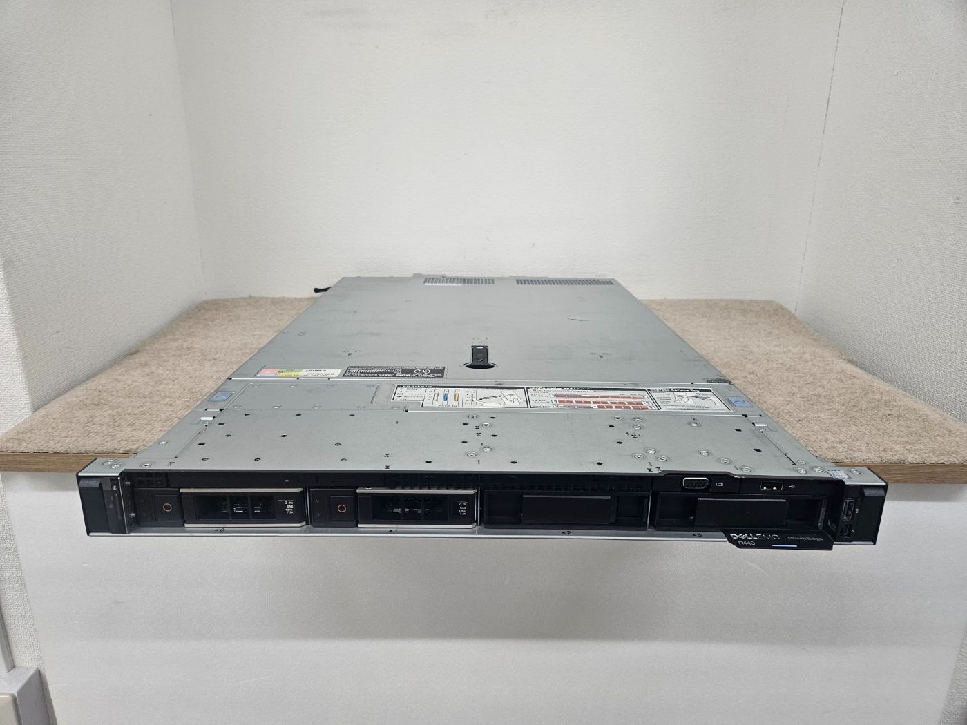 Dell PowerEdge R440 4bay LFF Intel Xeon G 6126 x2 128GB HDD SAS 2TB x2 H330 550W