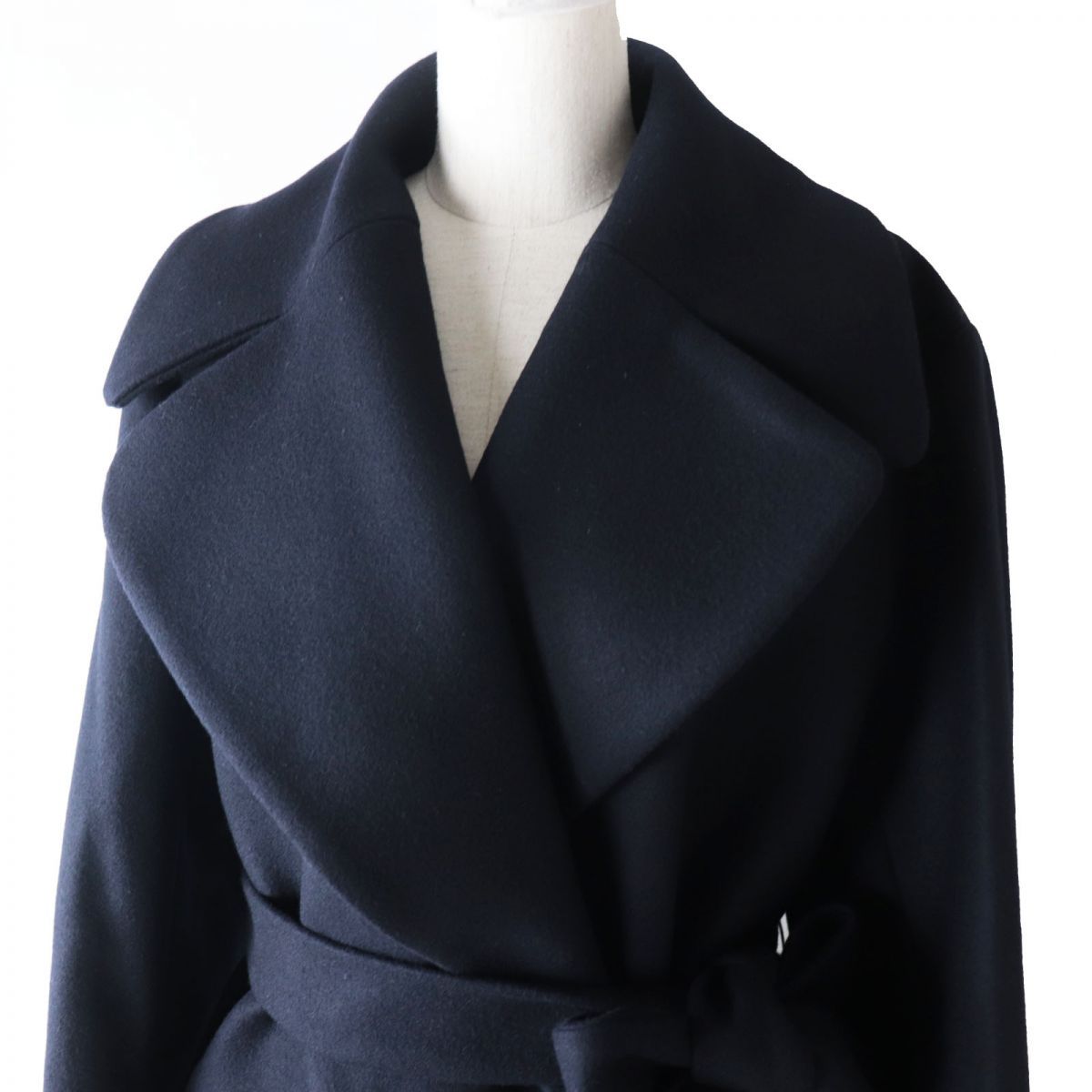 ドリスヴァンノッテンベルト付きショートコート ドリスヴァンノッテンベルト付きショートコート