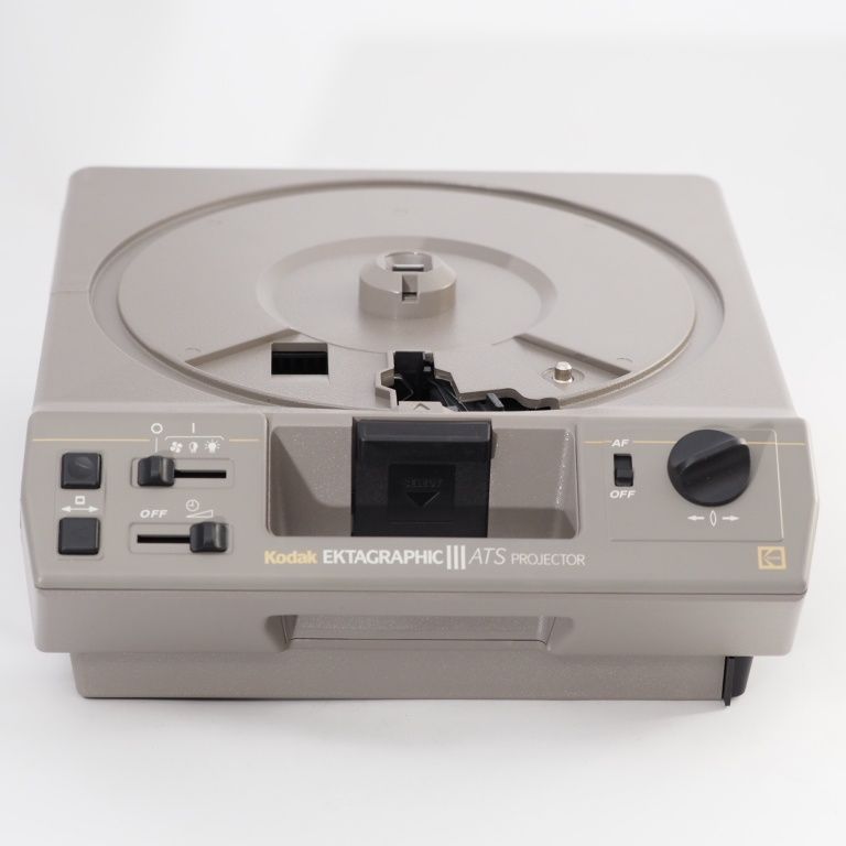 Kodak EKTAGRAPHIC III A スライドプレジェクター Kodak Ektagraphic III A 35mm Slide Projector with CASE & Remote
