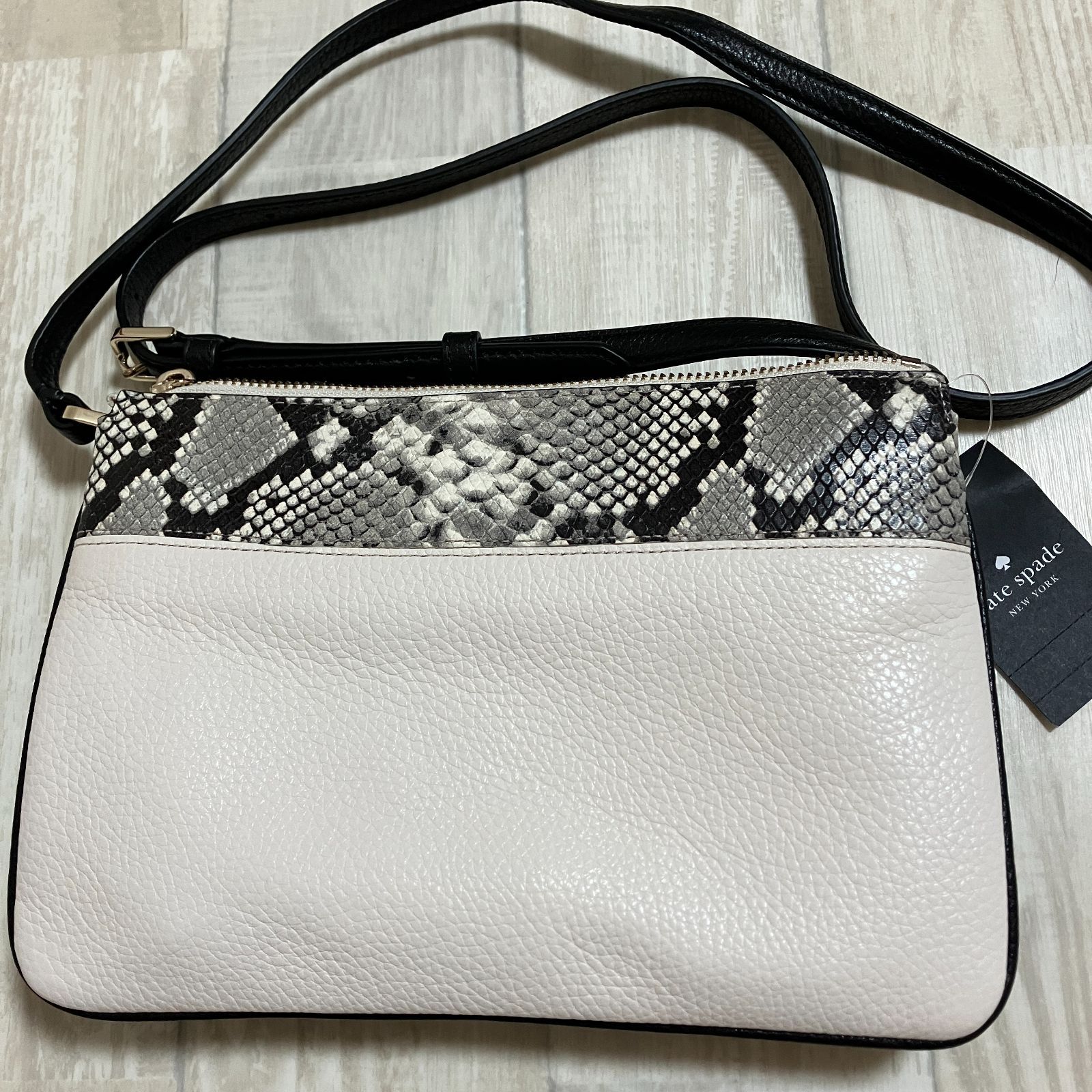 アメリカ正規店購入】Kate spade ケイトスペード ショルダーバッグ 