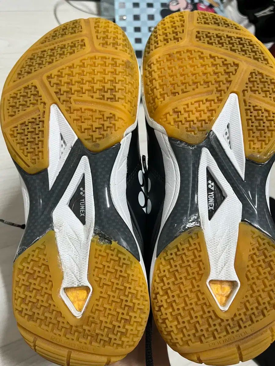 YONEX ヨネックス バドミントンシューズ 245