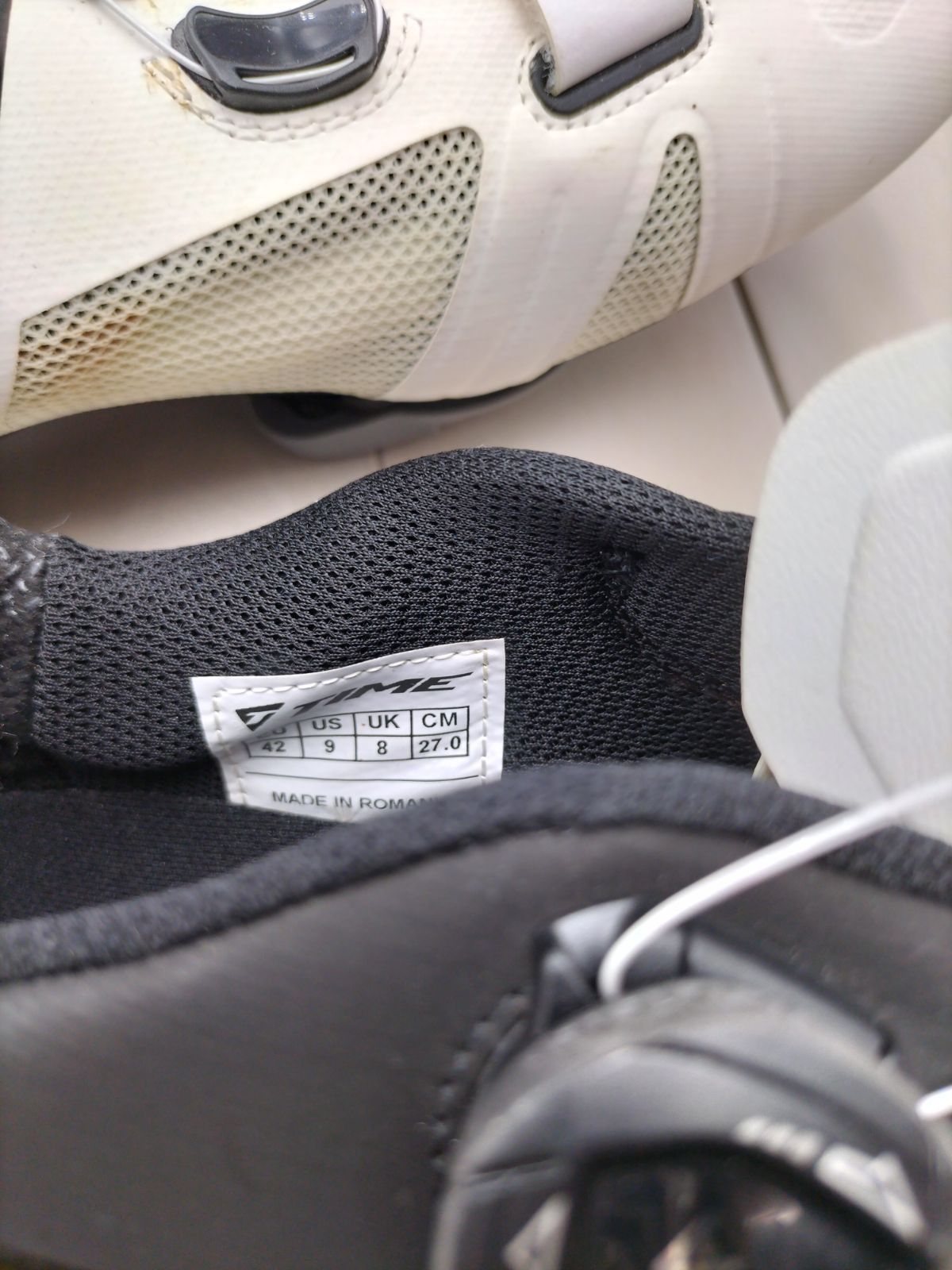 OSMOS12 ロードシューズ