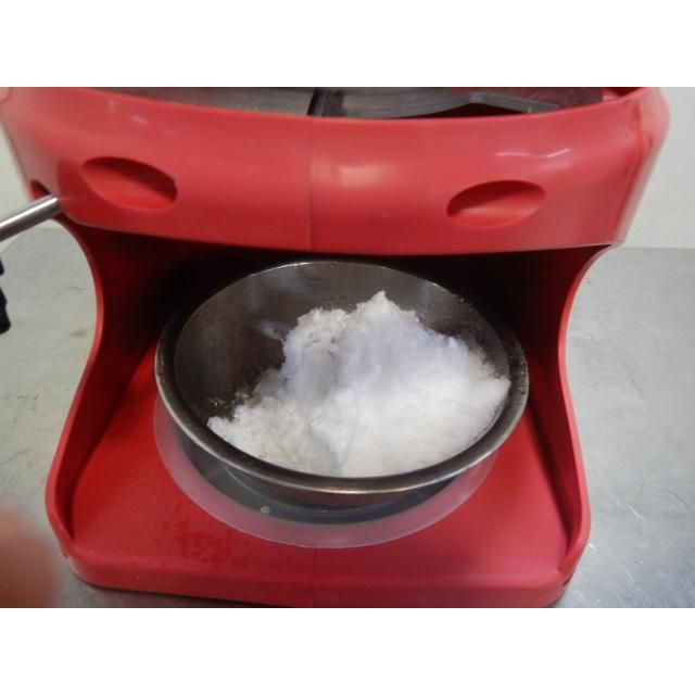 業務用 ブロック アイス スライサー かき氷 100 V 22 cm カキ氷 16 7 kg ふわふわ 台湾 前カバー 上カバー割れ