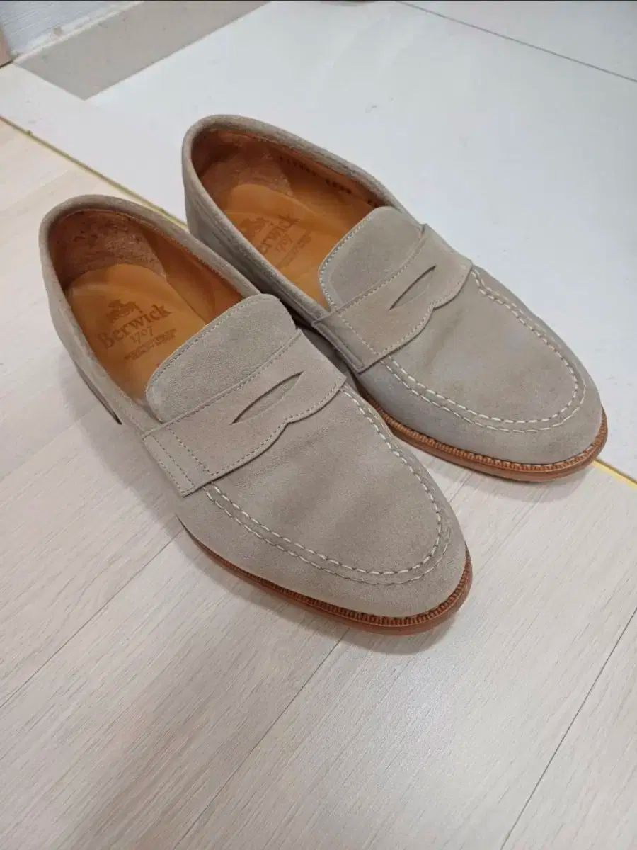 Berwick バーウィック 5316 ローファー 6 5 スレッド 260
