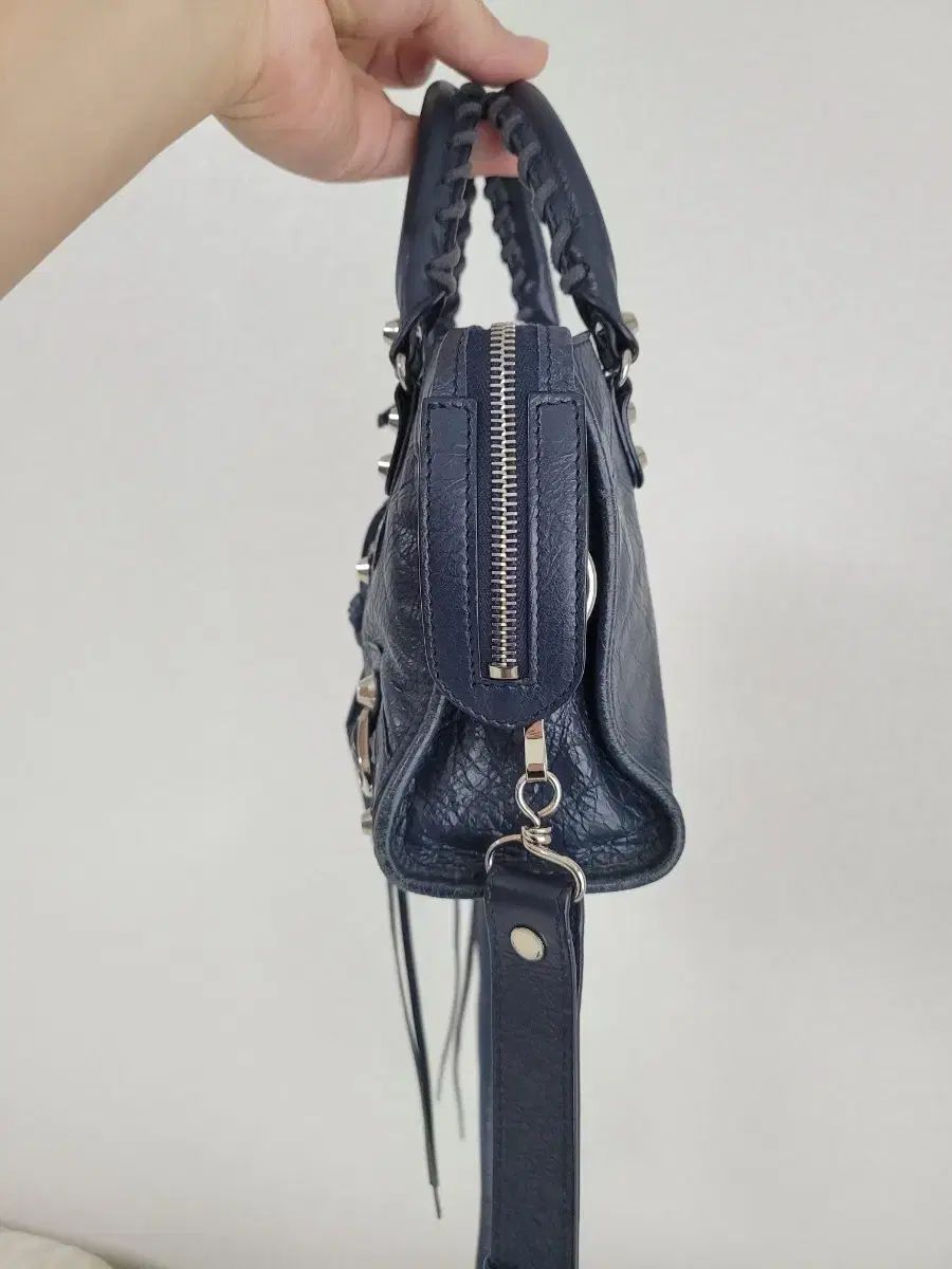 本物 バレンシアガ ミニ シティ モーターサイクルバッグ ネイビー DECORATOM_COM_BR