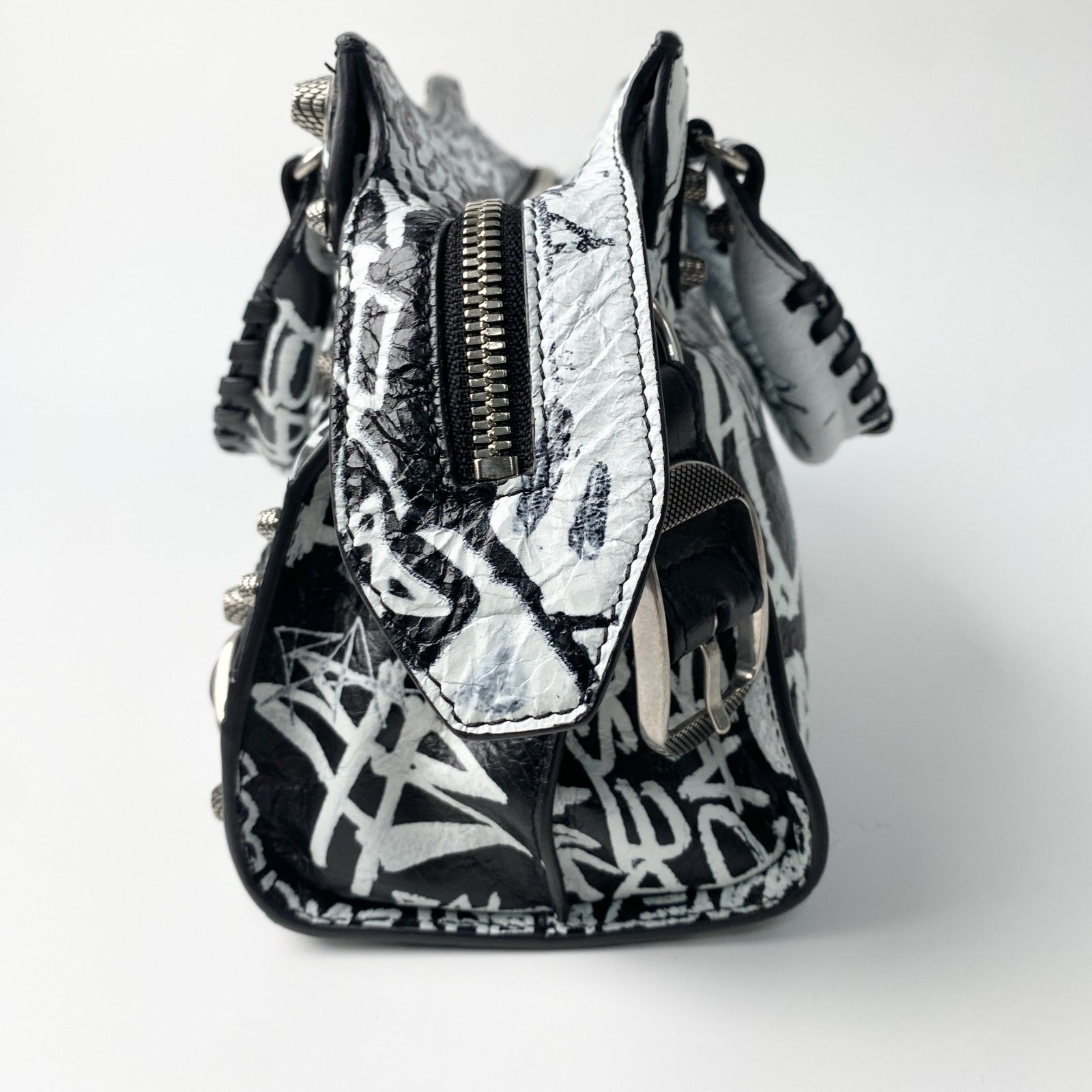 美品 バレンシアガ BALENCIAGA レディース 700940 ネオカゴール