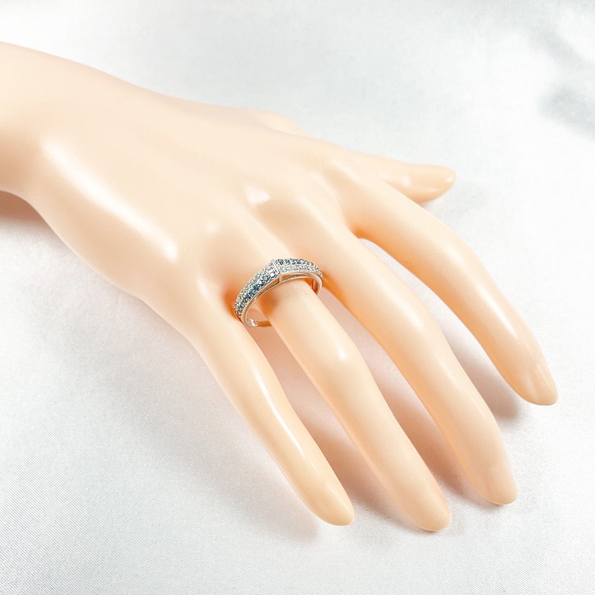 Pt900天然ダイヤモンドパヴェリング高級指輪 Pt900 天然ダイヤモンド 0.50ct パヴェリング - メルカリ