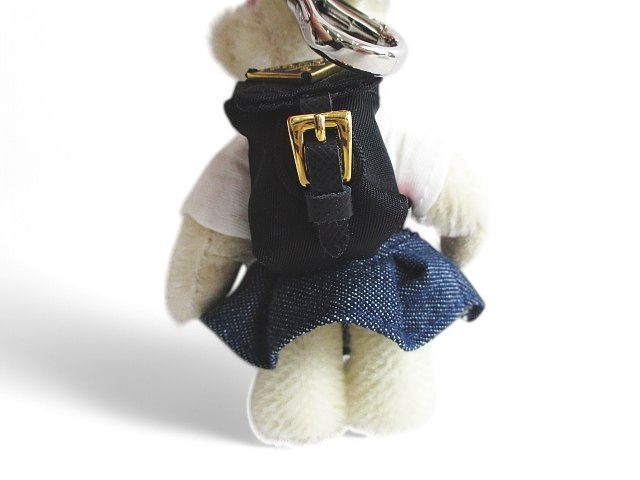 プラダ PRADA キーホルダー プラダのリュックを背負ったテディーベア