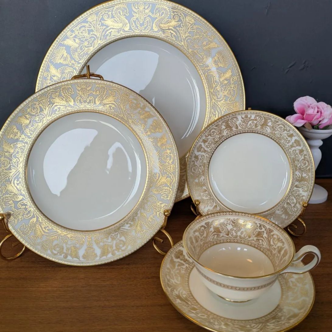 品ウェッジウッド フロレンティーン ゴールド５ピースセット カップ＆ソーサー