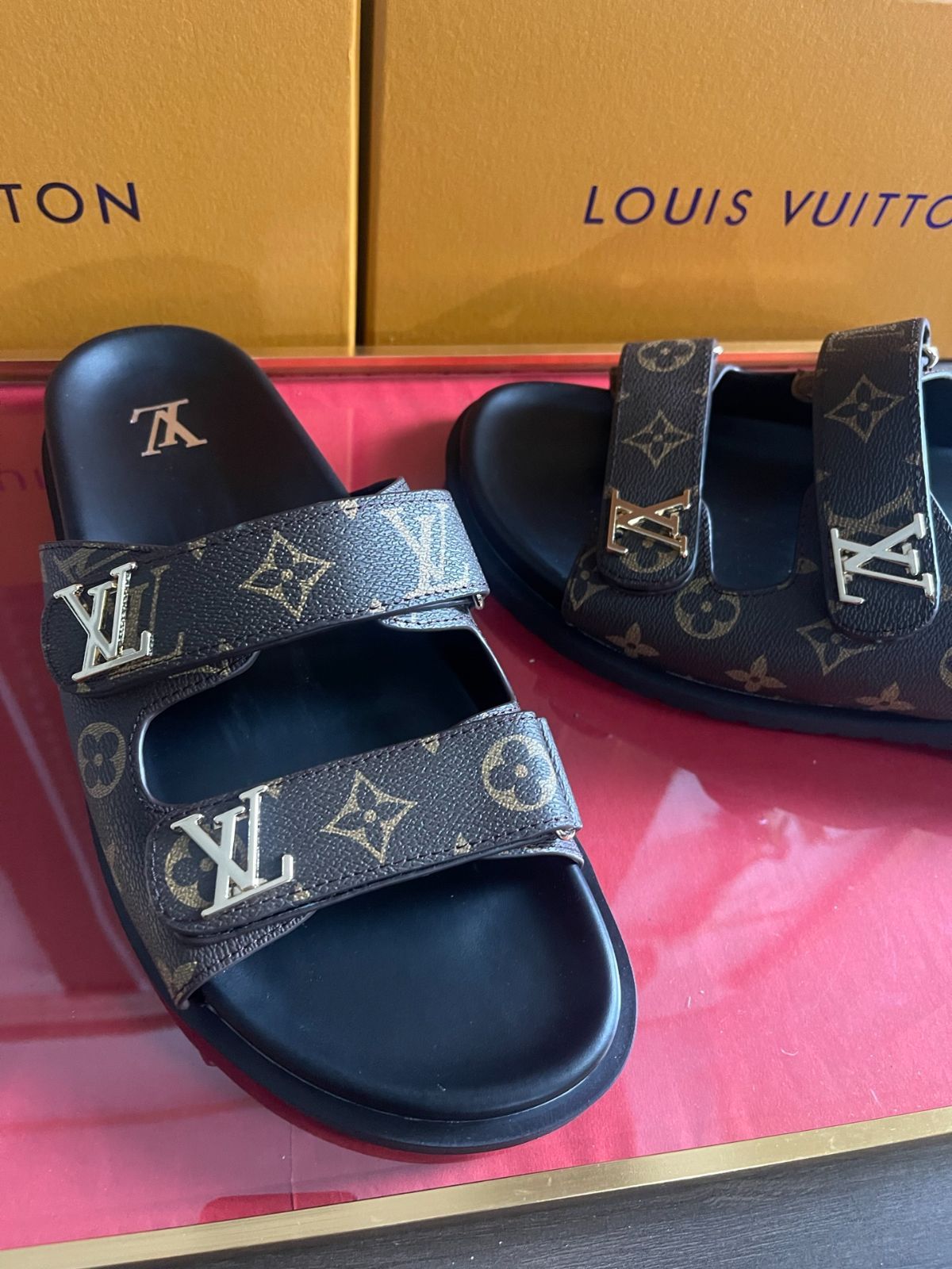 【快適な履き心地♪】Louis Vuitton★コンフォートサンダル Louis Vuitton ルイ・ヴィトン サンセット コンフォート