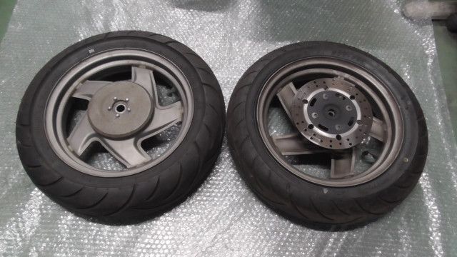 グランドアクシス100 SB06J の ホイールセット タイヤ付き 1745369031