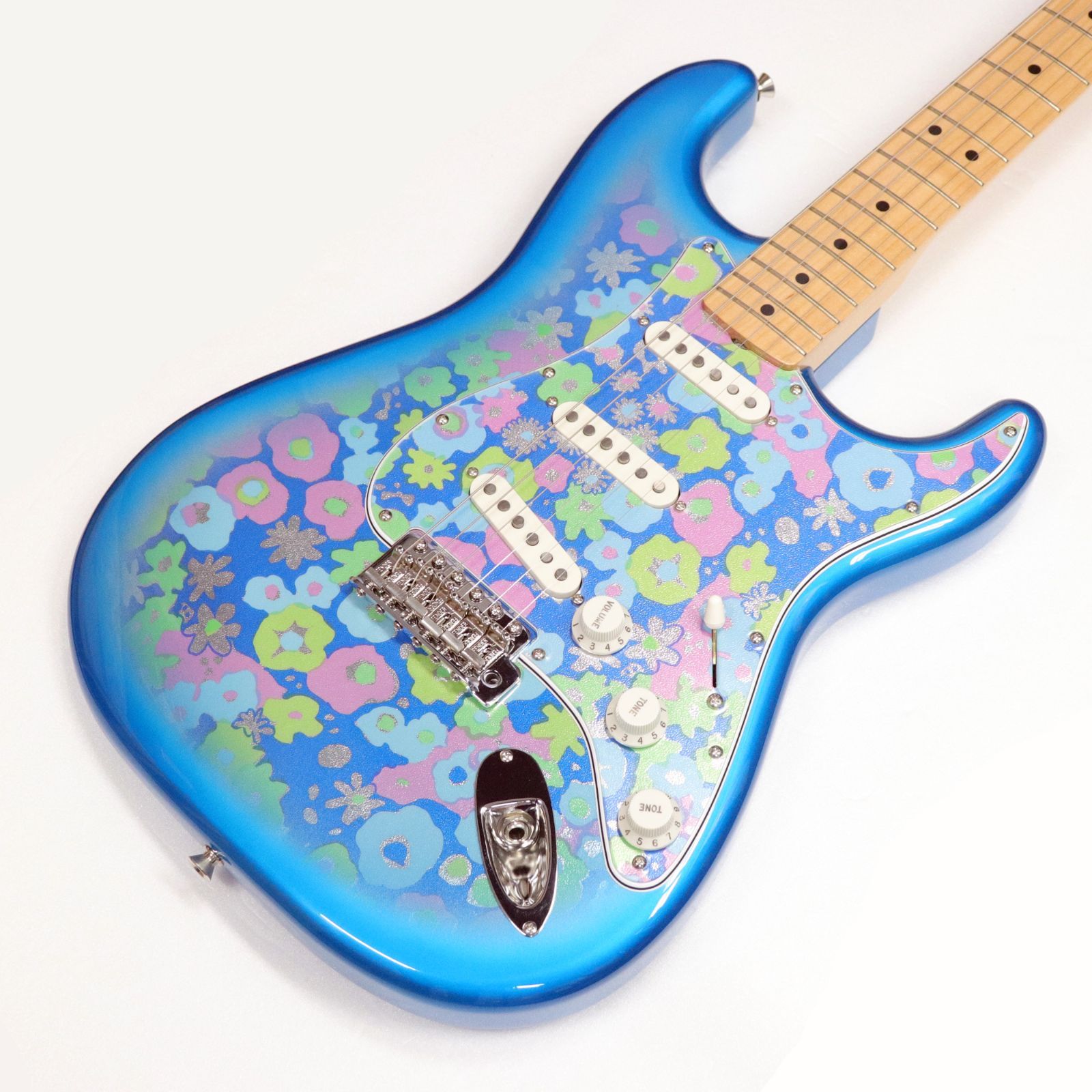 Fernandes ブルーエレキギター ハードケース付き FERNANDES エレキギター ブルー 24フレット ハードケース付き