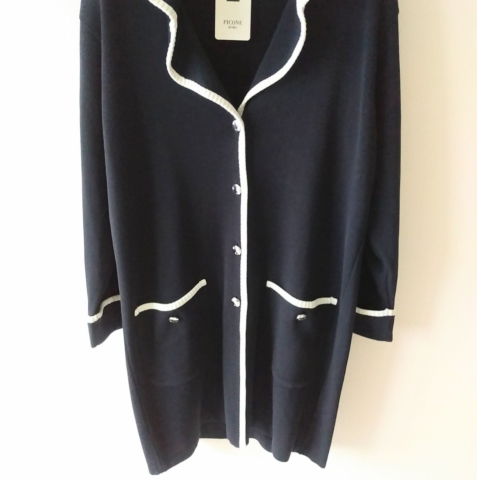 定価52000円 文字ロゴ-ラインストーンボタン付き