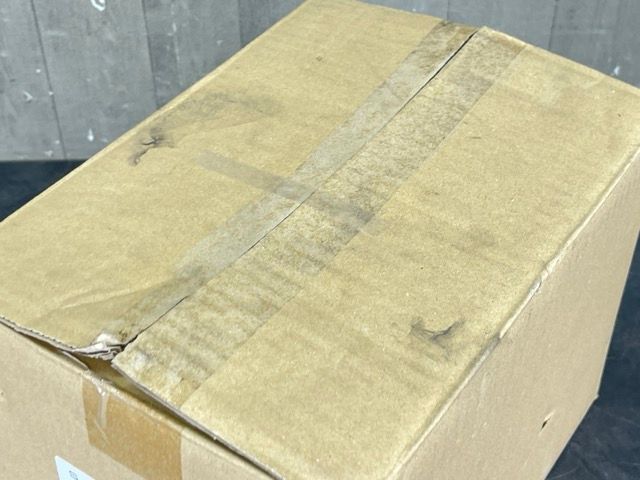 青
