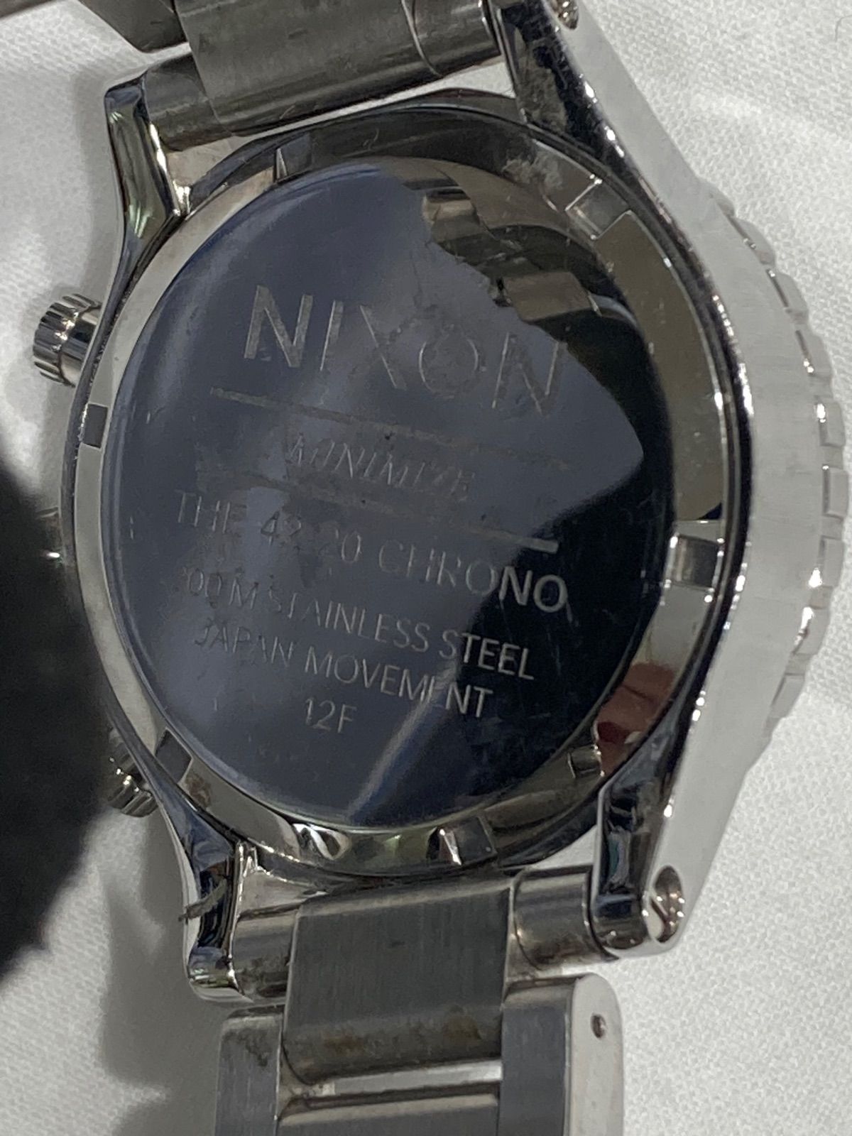ますみ 【レア】美品 ニクソン 42-20 クロノ シルバー 動作良好 NIXON - ニクソン 腕時計 42-20 クロノグラフ シルバー シェル