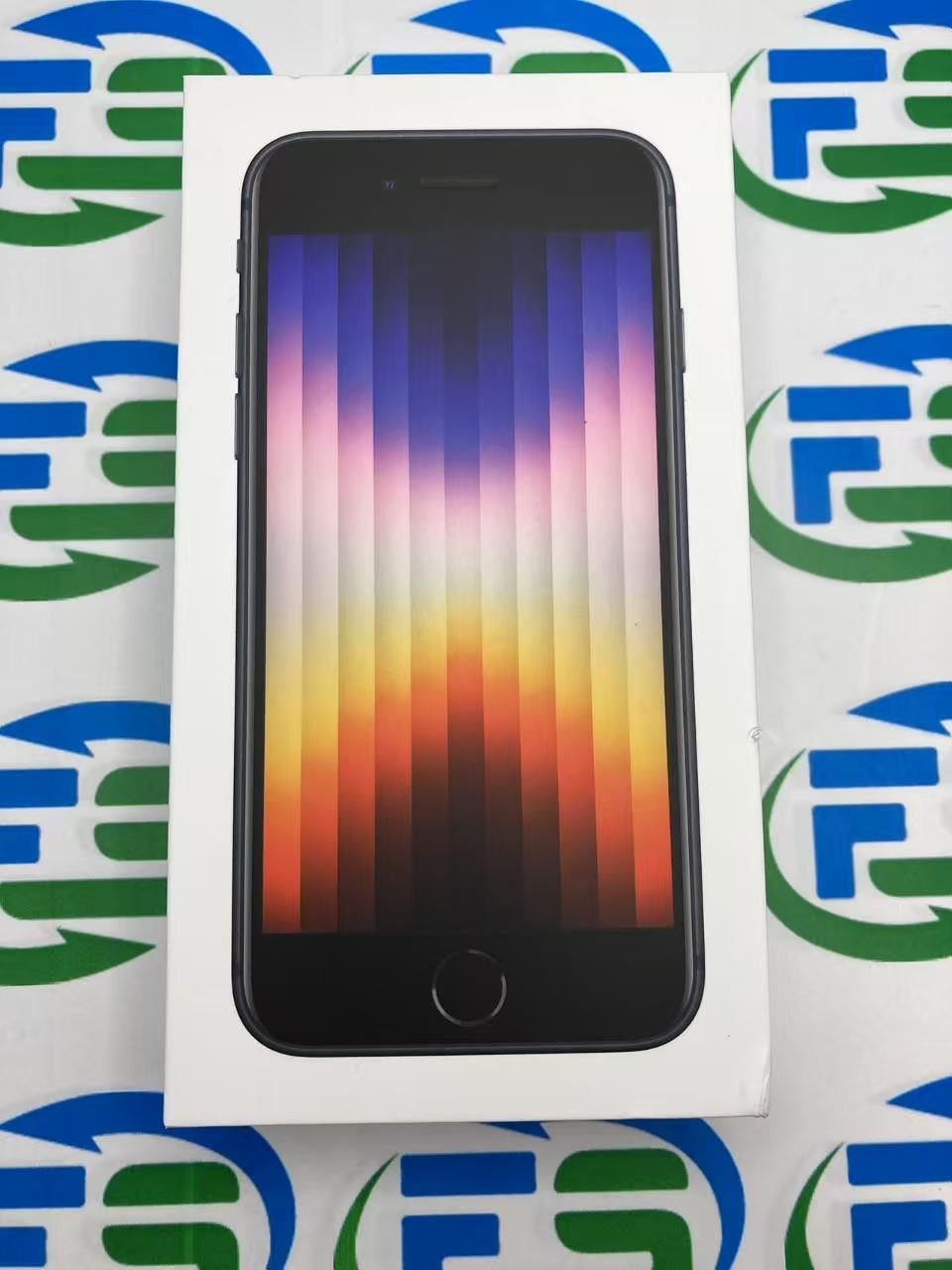 新品 Apple iPhone SE（第3世代） 128GB ミッドナイト SIMフリー