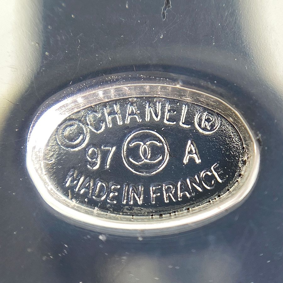 CHANEL メタルブローチ 楽天市場】シャネル CHANEL ブローチ メタル CCマーク ストラス
