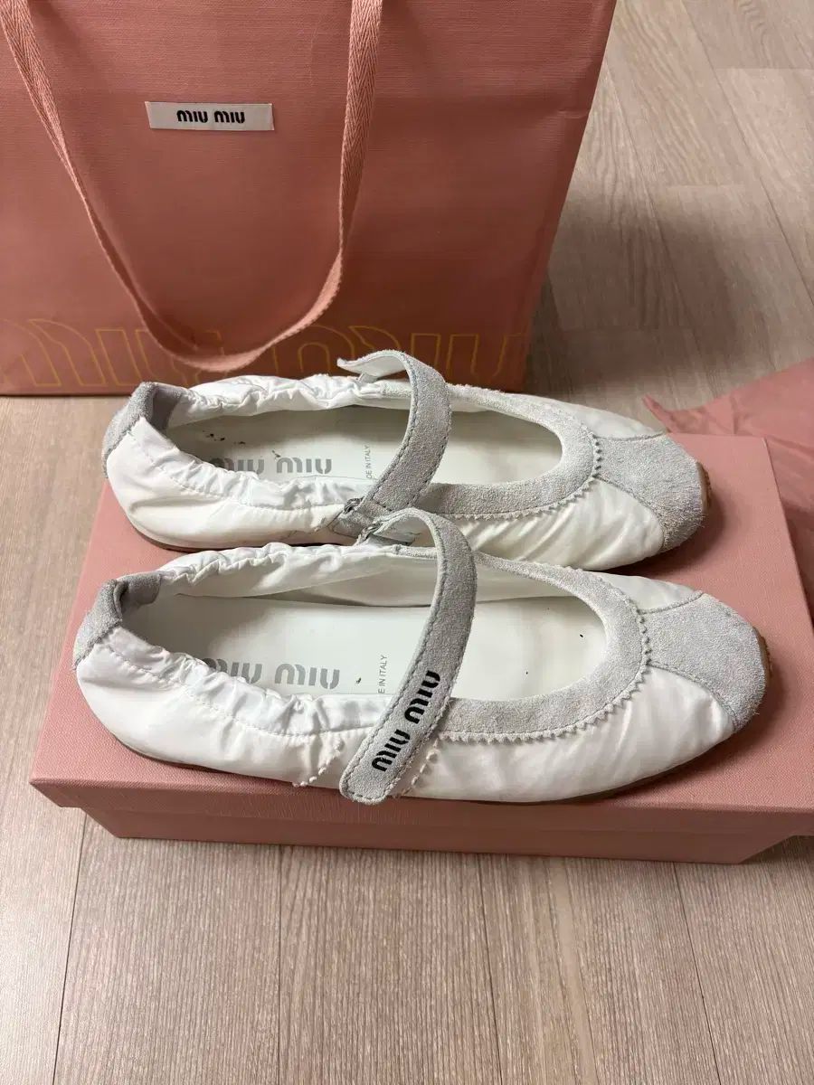 MIU MIU(ミュウミュウ) スエード フルルーム バレリーナ MARY