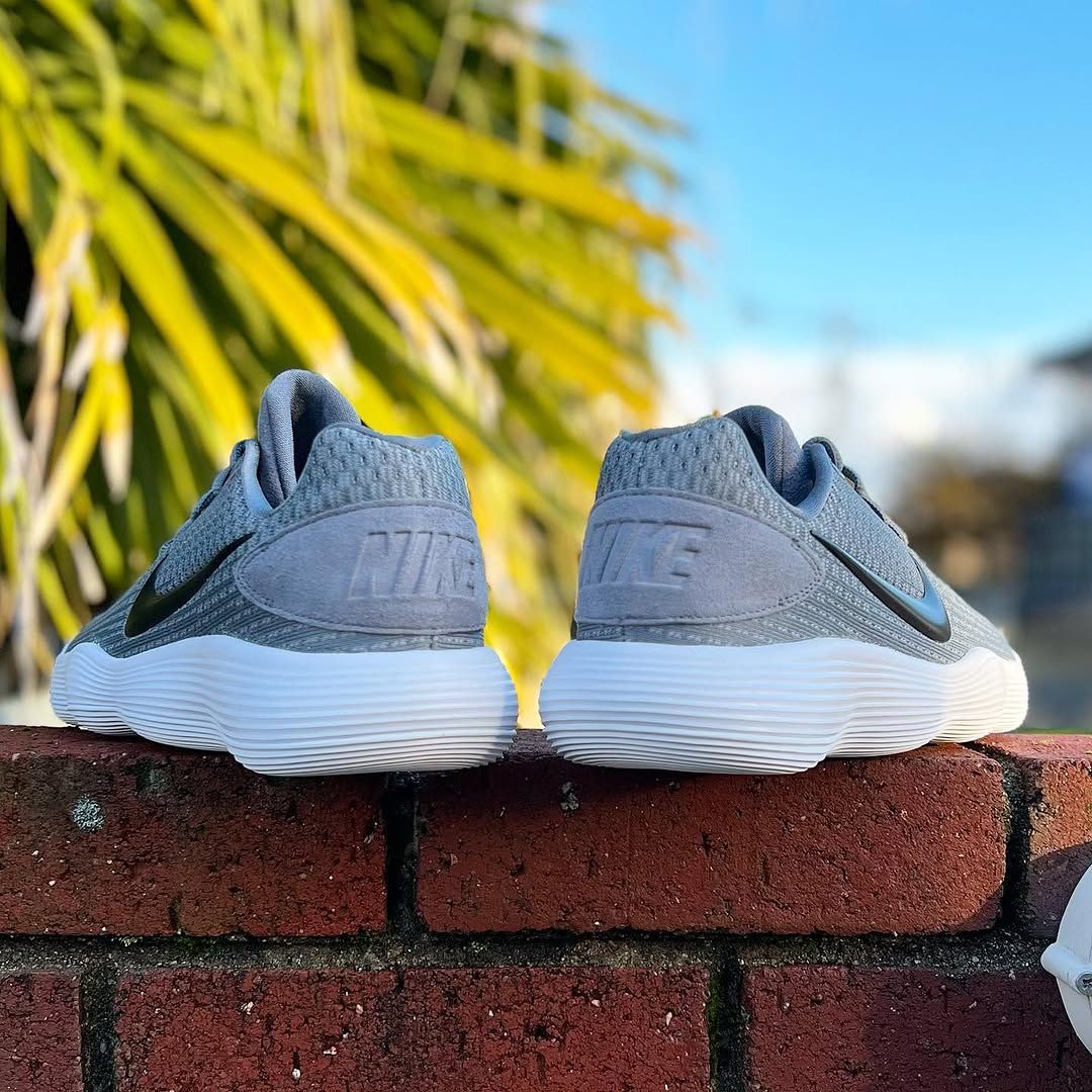 NIKE HYPERDUNK 2017 LOW 'COOL GREY' ナイキ ハイパーダンク 2017