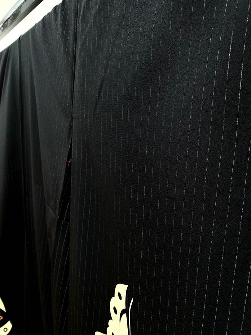 ポリエステル ブランド振袖 和風館 縦銀通し 薔薇 蝶 身丈169cm 躾糸