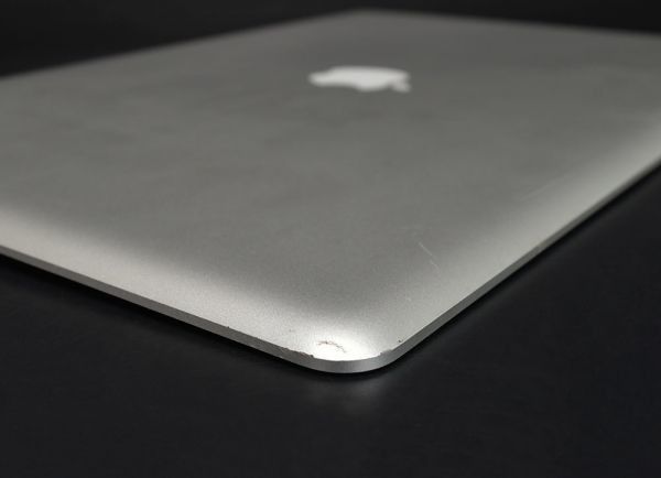 MacBook Pro 17インチ 2010 A1297 液晶 上半身部 ベゼル2-