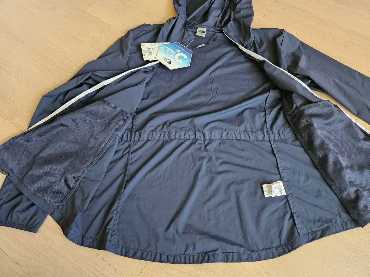 レディース ウィンドブレーカー