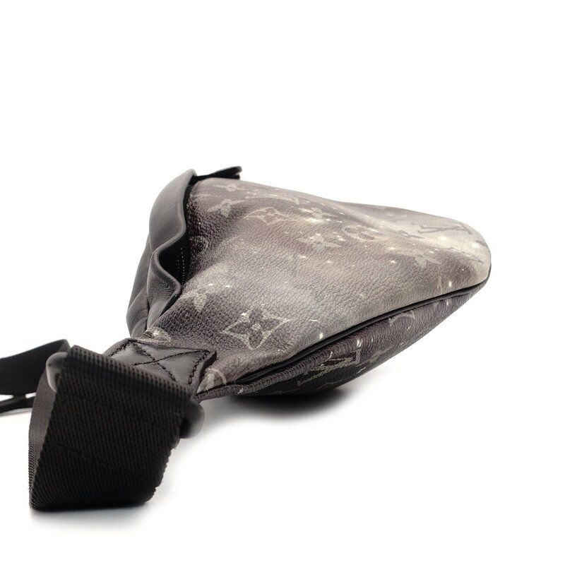 ルイヴィトン バムバッグ モノグラムギャラクシー ルイヴィトン