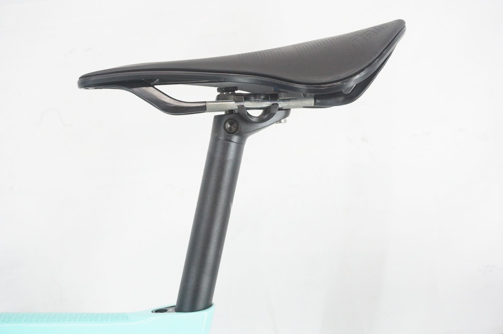 105 2021年モデル