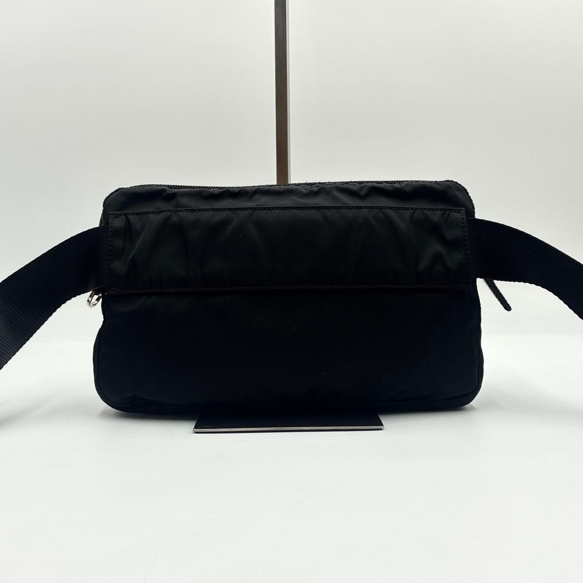 ✨極美品✨プラダ　ウエストポーチ　ボディバッグ　三角プレート　ナイロン　ブラック 極美品 PRADA プラダ ボディバッグ ウエストポーチ 三角プレート