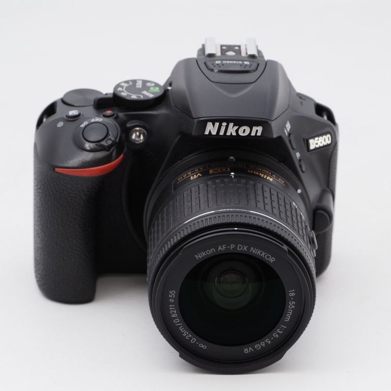 Nikon D5600  AF-P 18-55 VRレンズキット 一眼レフ