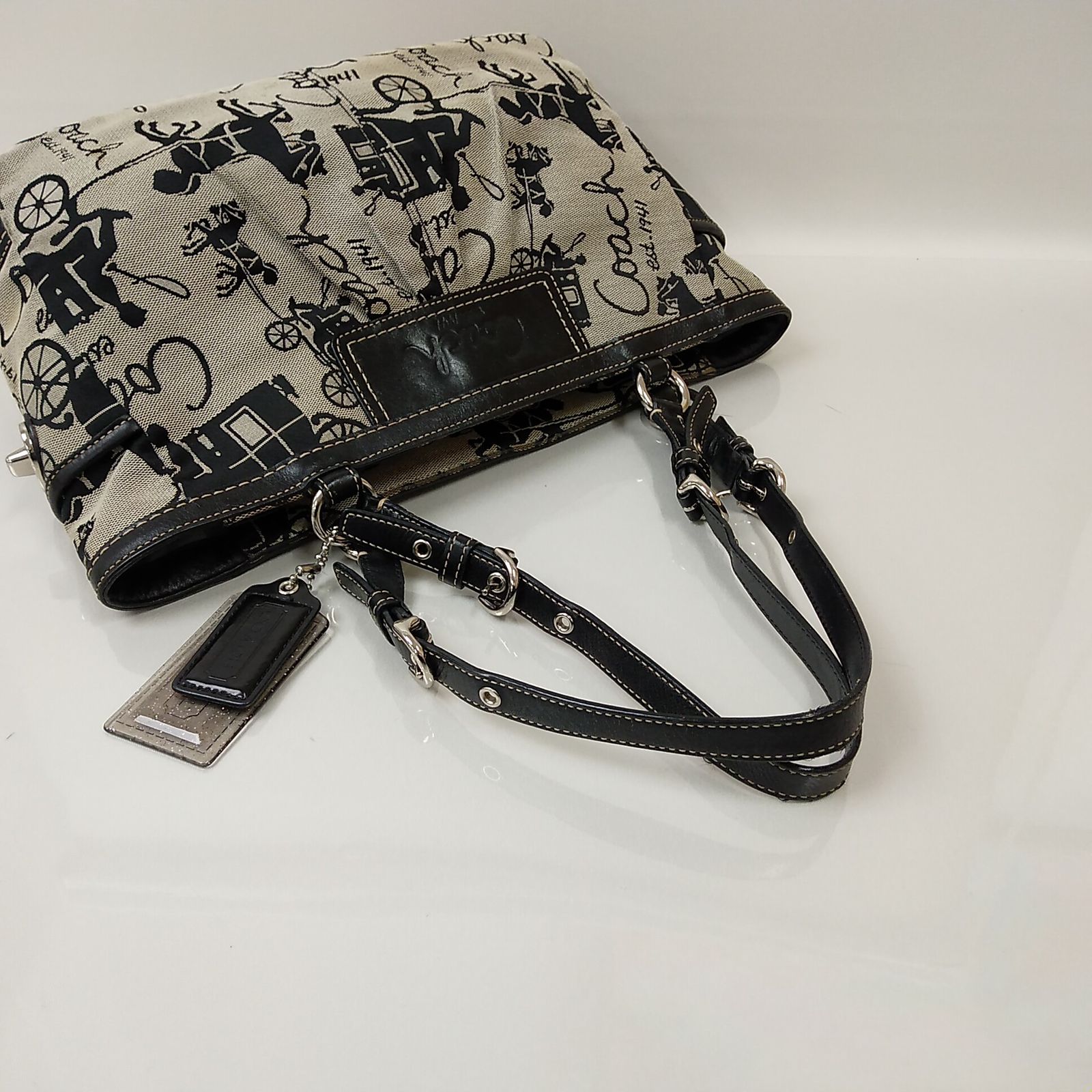 2503-204｜美品｜コーチ ハンドバッグ ブラック ターンロック