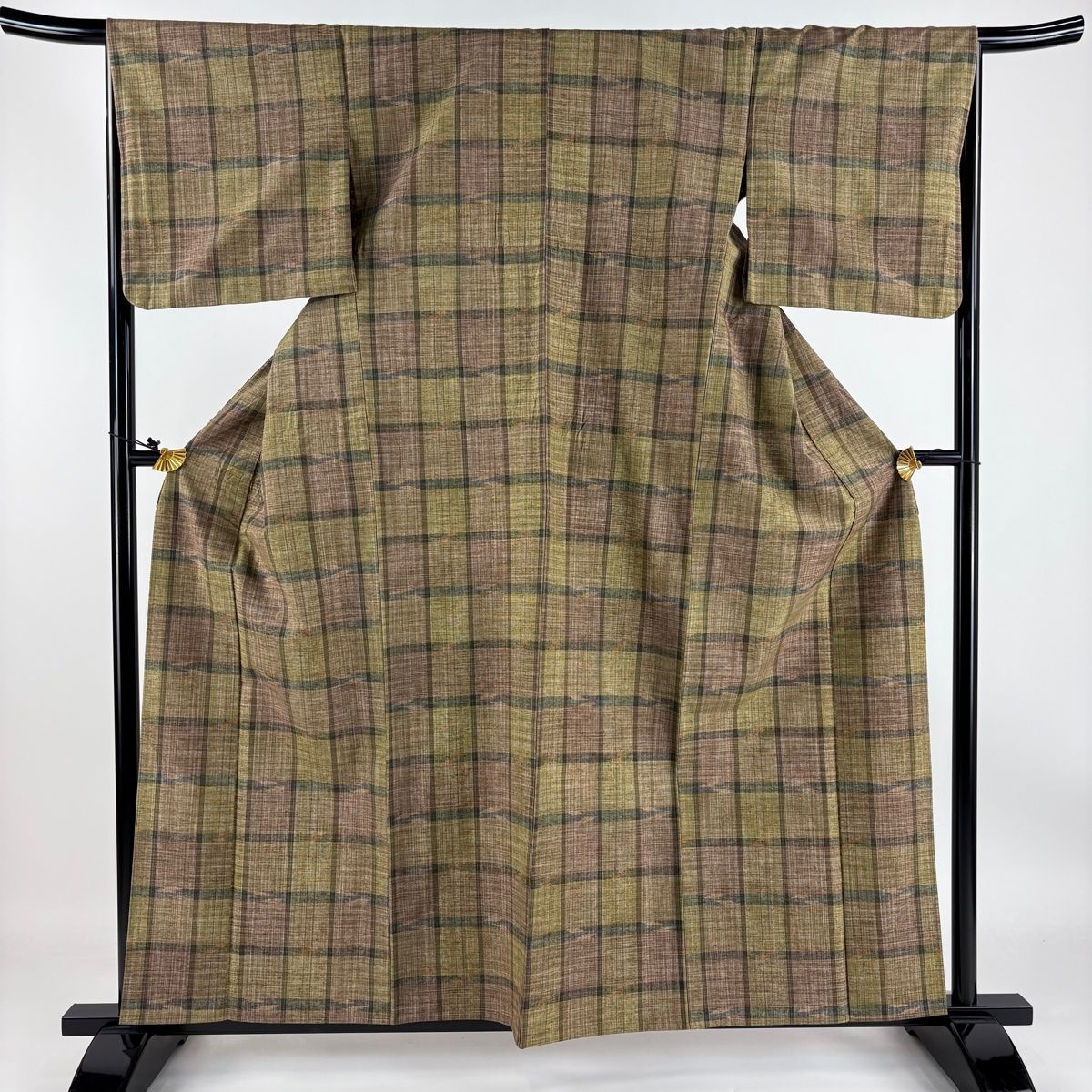 紬身丈160裄丈64cm M 薄物夏紬縞絣薄茶色 正絹 秀品【中古】 紬 身丈160cm 裄丈64cm M 袷 縦縞 薄茶色 正絹 美品 秀品 【中古