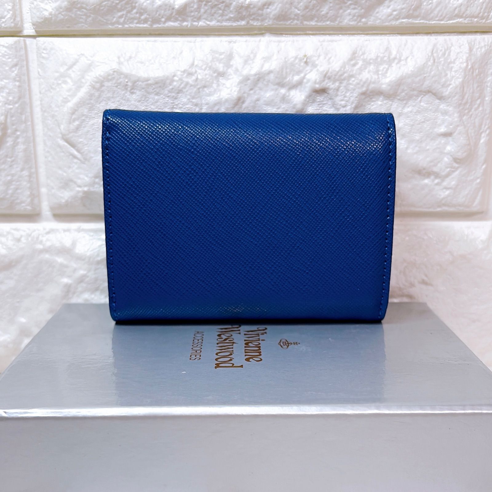 新作‎登場🤍ショッパー付】Vivienne Westwood 3つ折り財布