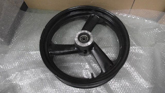 XJR1200 4KG-007xxx の フロントホイール 1749173125