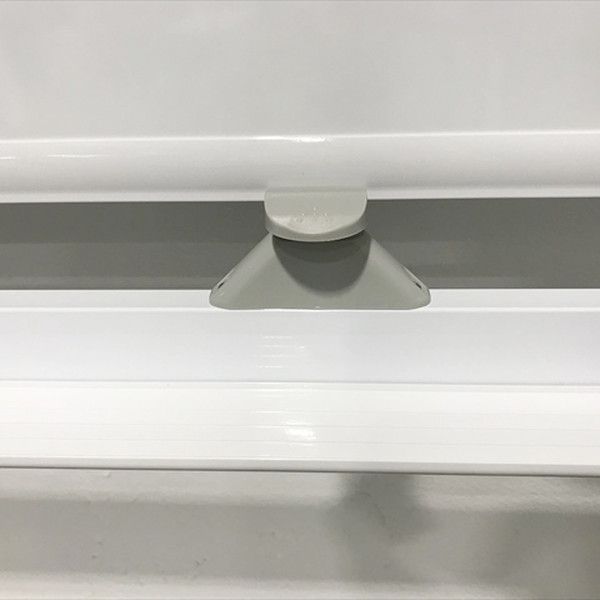 ホワイト