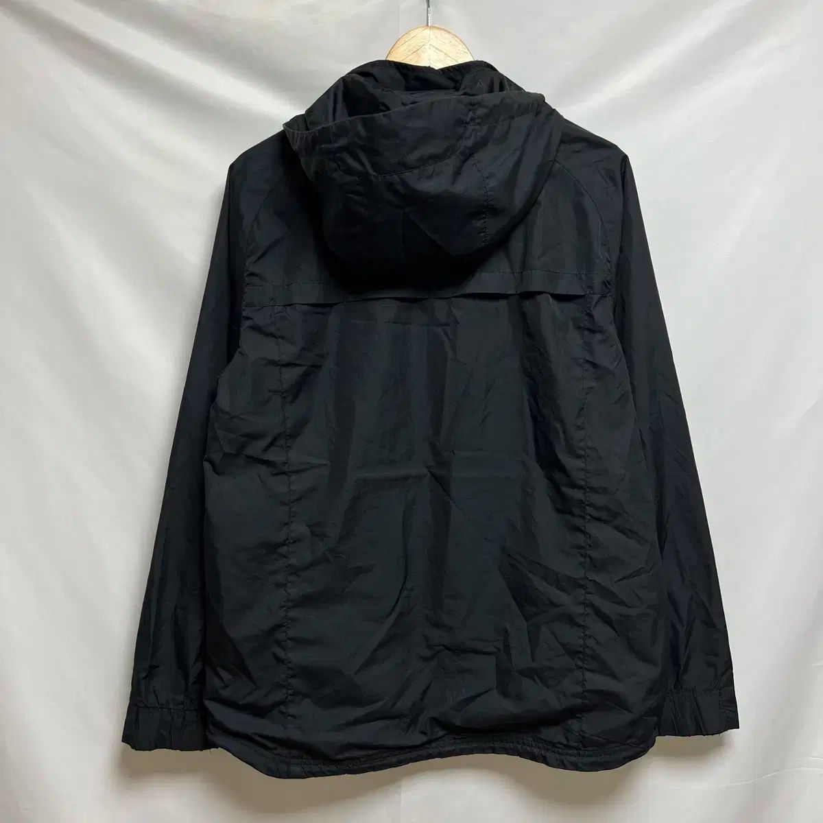 浦和レッズ Nike STORM-FIT ウィンドブレーカー Lサイズ ブラック 浦和レッズ Nike STORM-FIT ウィンドブレーカー Lサイズ