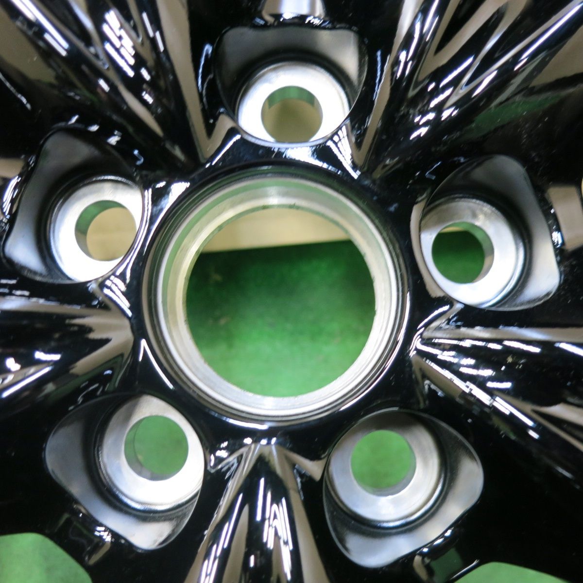 19インチ 19×8J